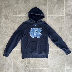 Nike Men’s UNC University of North Carolina Tar Heels Logo Swoosh Hoodie Medium